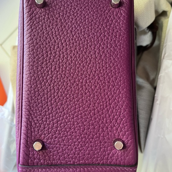 **Hard to find** timeless Hermes mini lindy in Anemone Clemence leather - Picture 6 of 7